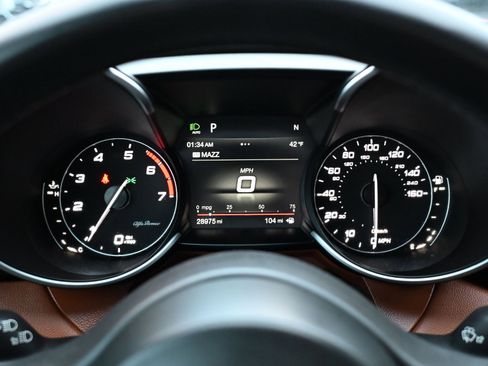 Used 2019 Alfa Romeo Giulia AWD w/ Cold Weather Package image 22