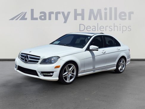 Used 2013 Mercedes-Benz C 250 Sedan image 1