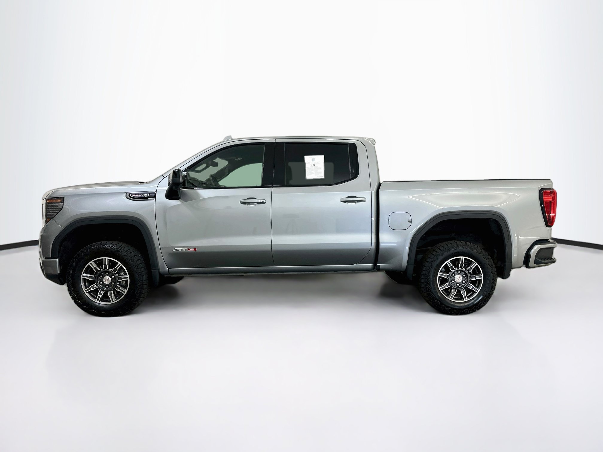 Used 2026 GMC Sierra 1500 AT4 AWD/4WD image 4