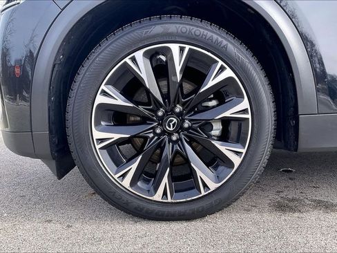 Certified 2024 MAZDA CX-90 Plug-In Hybrid w/ Premium Pkg image 9
