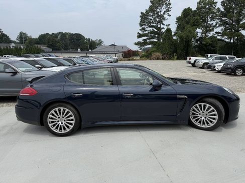 Used 2015 Porsche Panamera 4 AWD/4WD image 8
