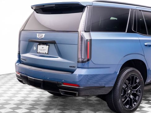 New 2026 Cadillac Escalade Sport w/ LPO, ONYX Package AWD/4WD image 36