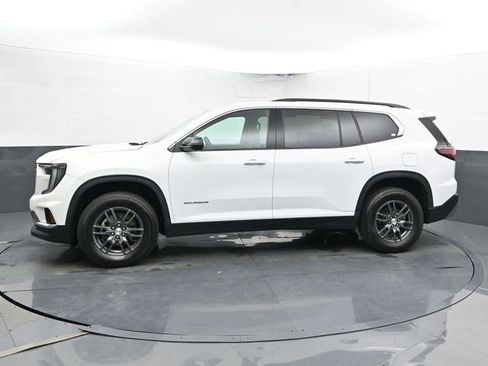Used 2025 GMC Acadia Elevation FWD image 8