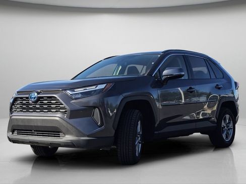 Used 2024 Toyota RAV4 LE AWD/4WD image 18