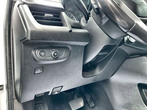 Used 2018 GMC Terrain SLE w/ Driver Convenience Package image 18