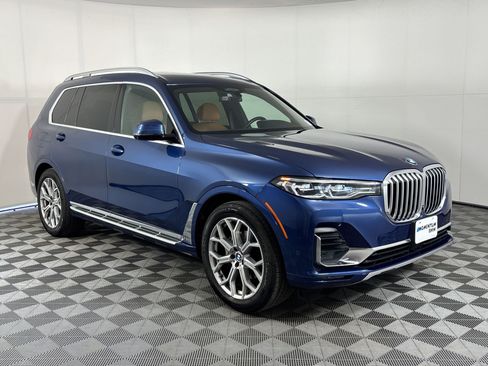 Used 2022 BMW X7 xDrive40i w/ Premium Package AWD/4WD image 7