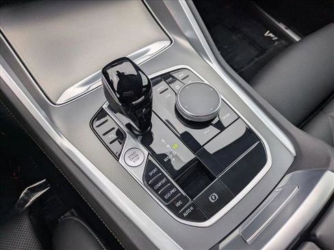 Used 2023 BMW X6 xDrive40i w/ M Sport Package image 12