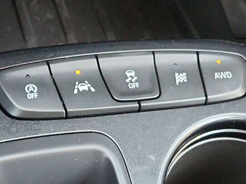 Used 2025 Chevrolet TrailBlazer LT AWD/4WD image 16