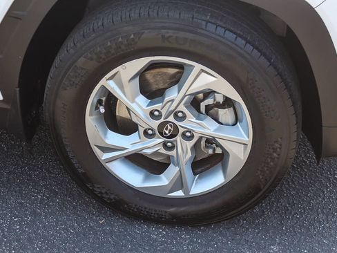 Certified 2023 Hyundai Tucson SE AWD/4WD image 13