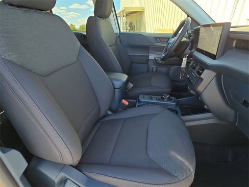 New 2025 Ford Maverick XL w/ Equipment Group 102A image 34