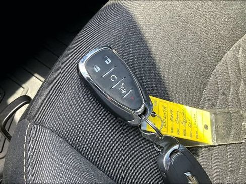 Used 2019 Chevrolet Equinox LT FWD image 11
