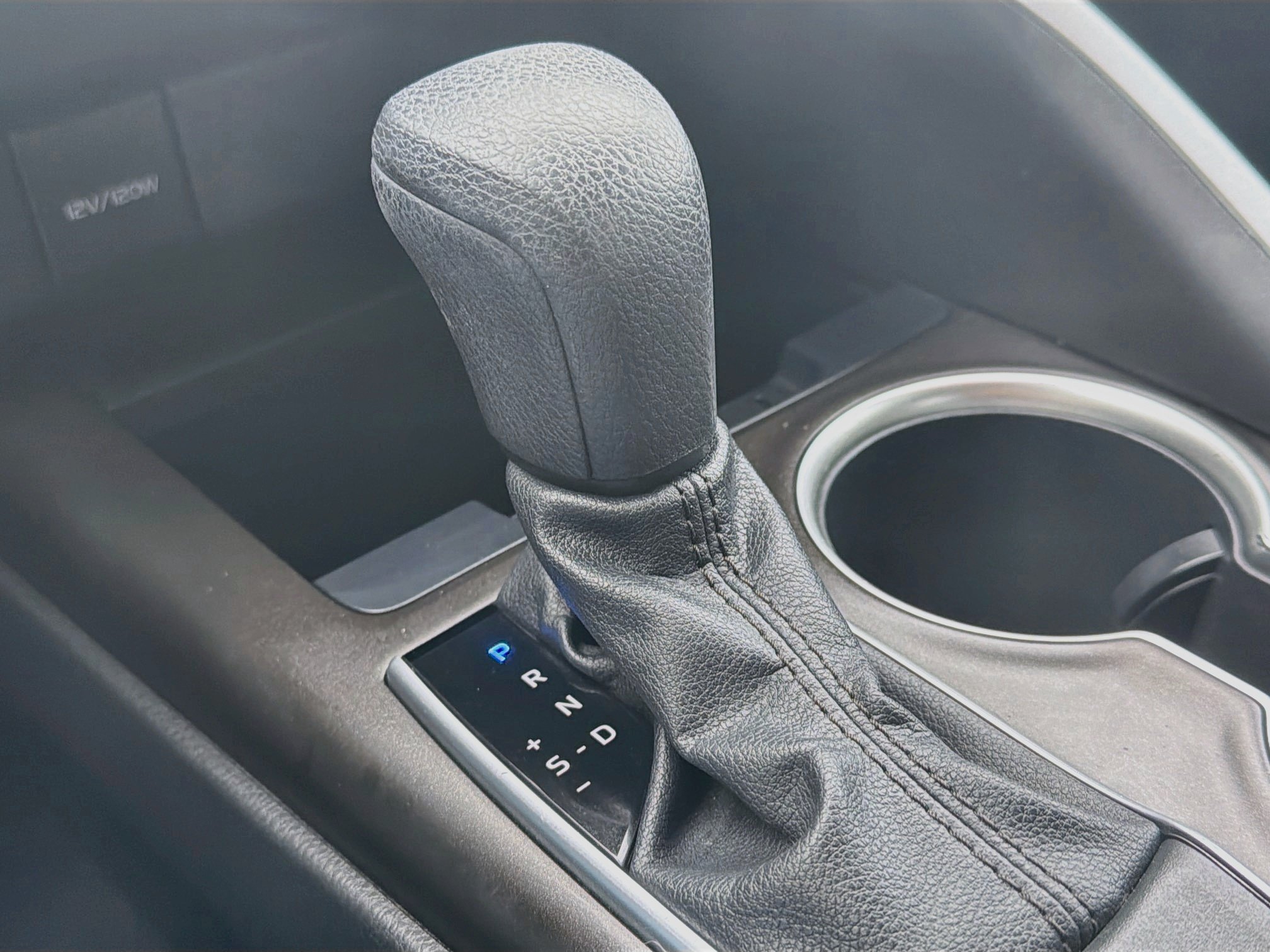 Used 2021 Toyota Camry LE FWD image 24