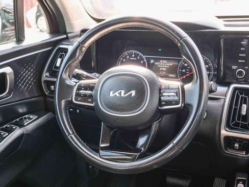 Used 2023 Kia Sorento S FWD image 17