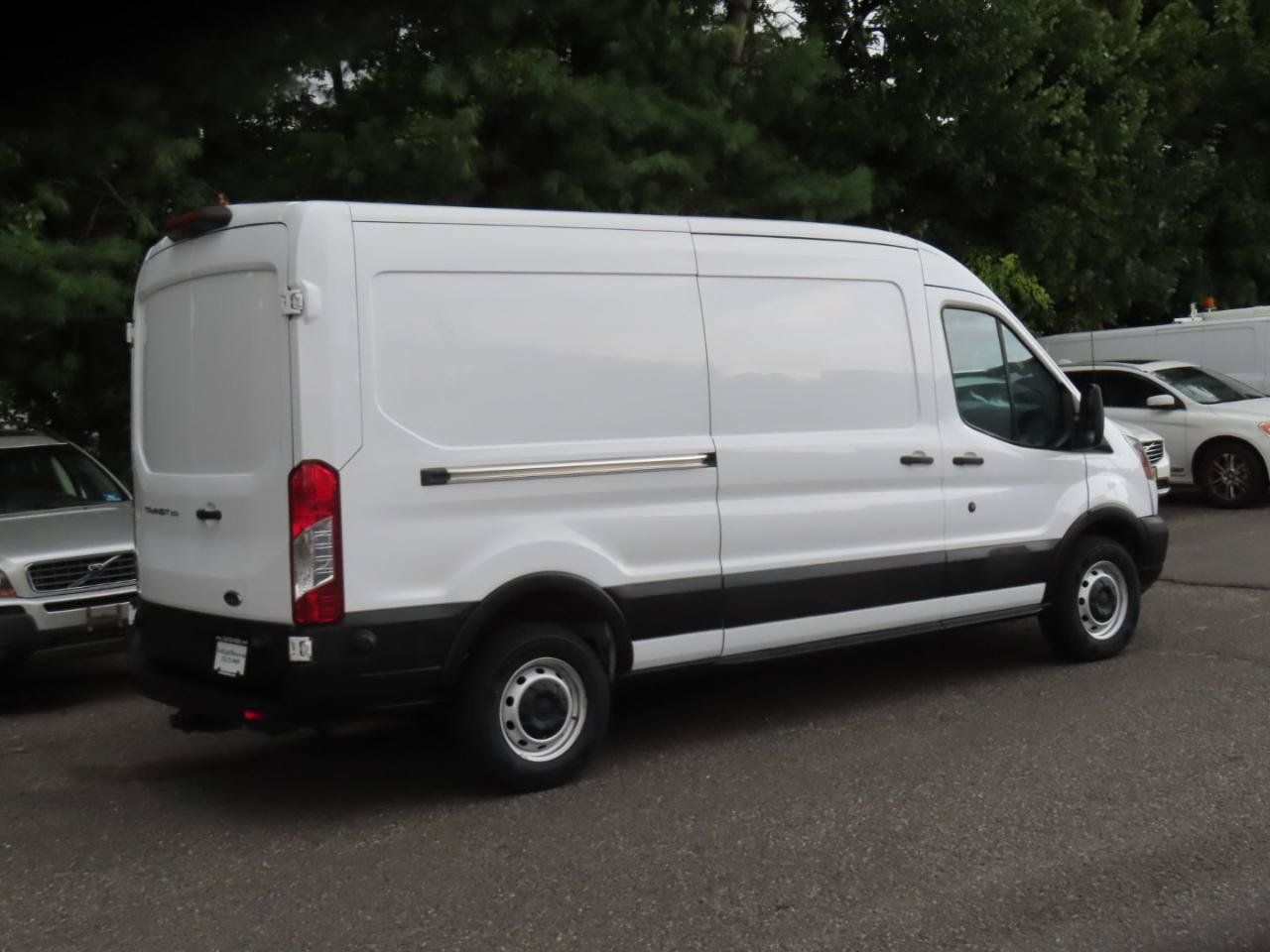 Used 2019 Ford Transit 250 148 Medium Roof RWD image 6