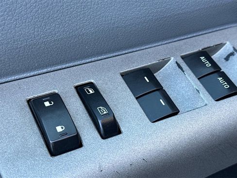 Used 2013 Ford F550 2WD Crew Cab Super Duty w/ Payload Upgrade Pkg image 26