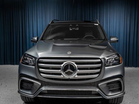 Certified 2025 Mercedes-Benz GLS 450 4MATIC image 2