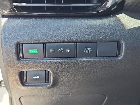 Used 2022 Nissan Sentra SV FWD image 10