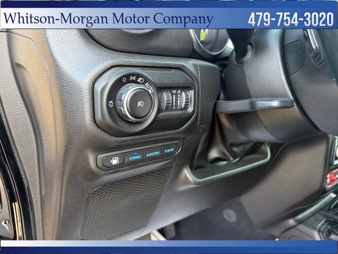 Used 2022 Jeep Wrangler Unlimited Rubicon 4xe w/ Cold Weather Group AWD/4WD image 13