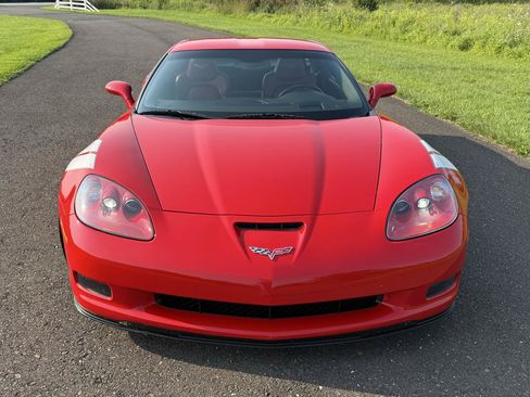 Used 2013 Chevrolet Corvette Grand Sport w/ 2LT Preferred Equipment Group RWD image 5