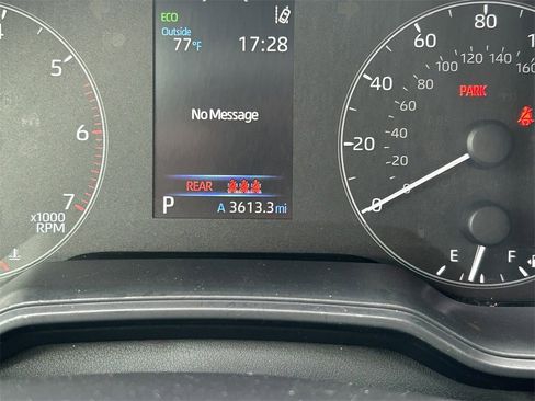 Used 2024 Toyota Corolla SE image 32