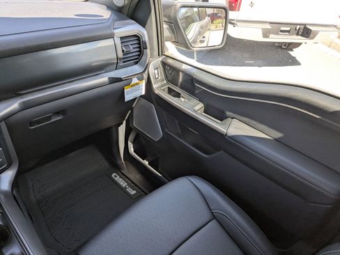 New 2025 Ford F150 Lariat w/ Equipment Group 502A High image 18