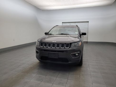 Used 2018 Jeep Compass Latitude w/ Popular Equipment Group FWD image 15