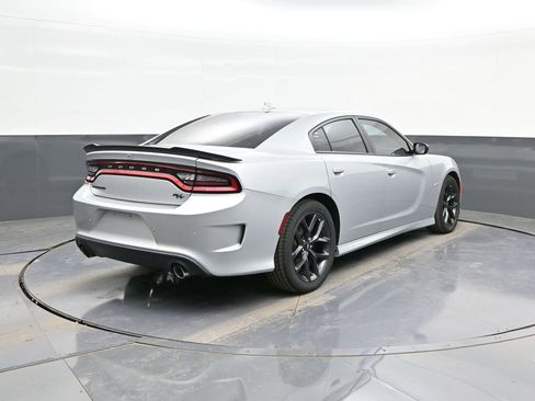 Used 2019 Dodge Charger R/T w/ Blacktop Package image 11