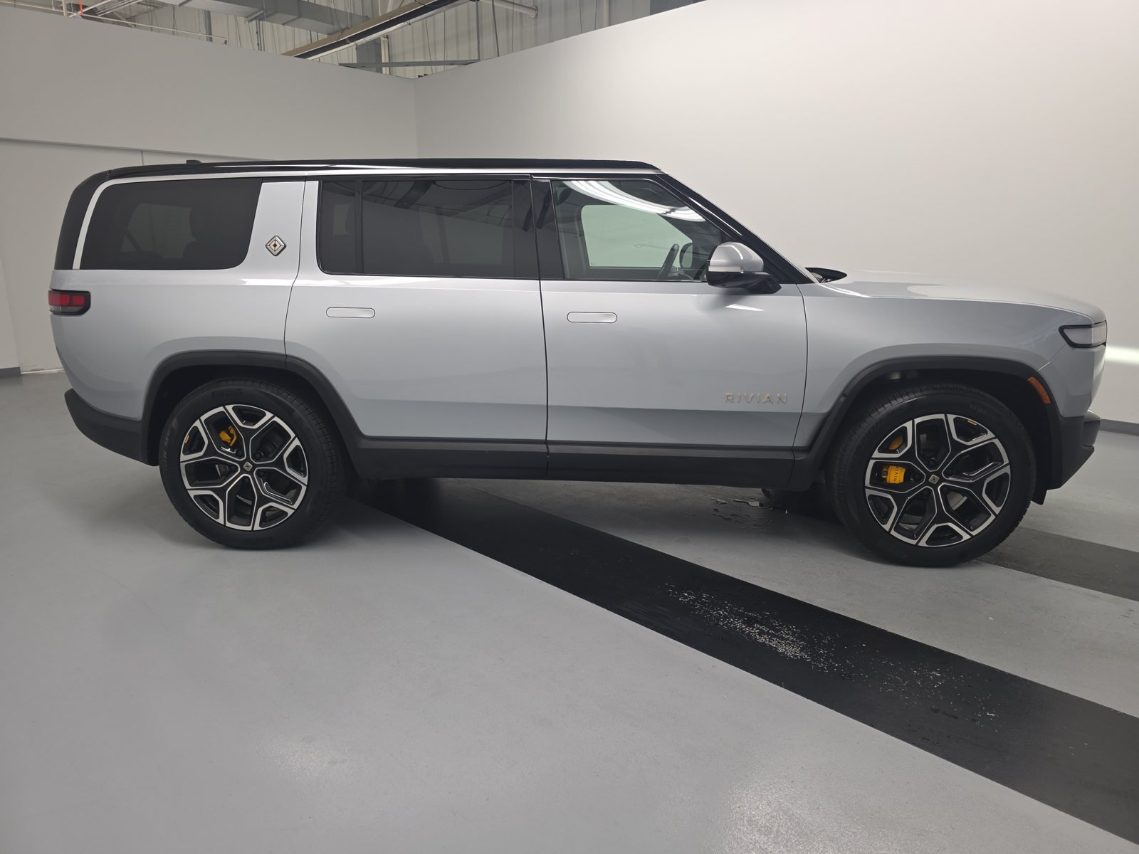 Used 2023 Rivian R1S Adventure Quad AWD/4WD image 6