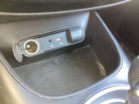 Used 2016 Kia Soul FWD image 27