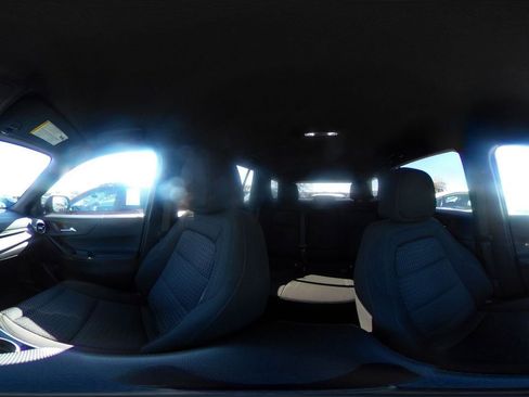 Used 2025 Chevrolet Equinox LT image 42