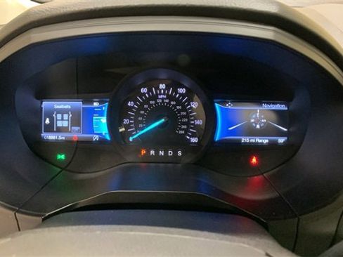 Certified 2024 Ford Edge Titanium image 36