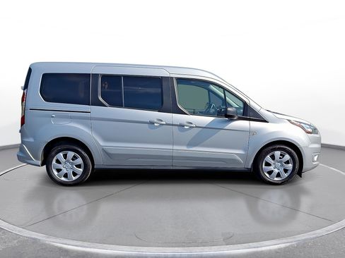 Used 2022 Ford Transit Connect XLT FWD image 9