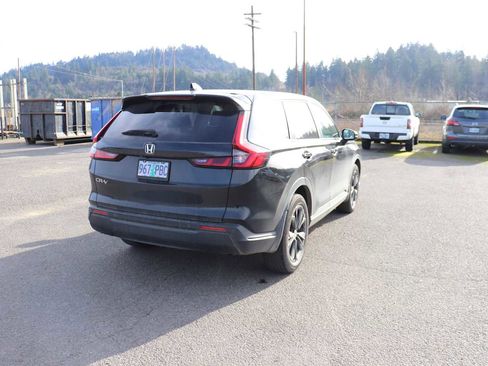 Used 2023 Honda CR-V EX-L image 5