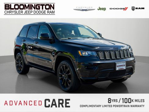 Used 2022 Jeep Grand Cherokee Laredo X AWD/4WD image 1