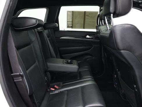 Used 2020 Jeep Grand Cherokee Overland RWD image 37
