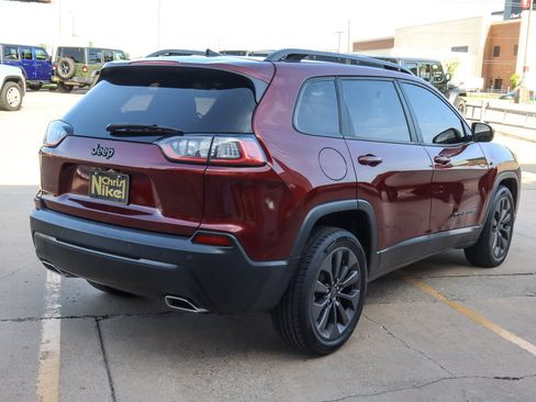 Used 2021 Jeep Cherokee Latitude Lux 80th Anniv w/ Quick Order Package 26U 80TH FWD image 5