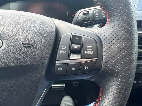 Used 2024 Ford Escape ST-Line w/ Tech Pack #1 AWD/4WD image 31