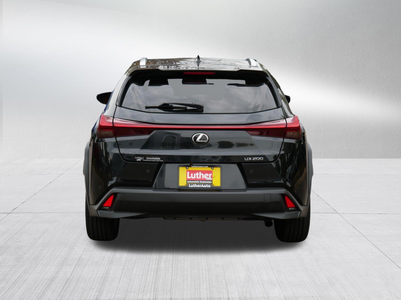 Used 2022 Lexus UX 200 w/ Accessory Package (Z2) FWD image 6