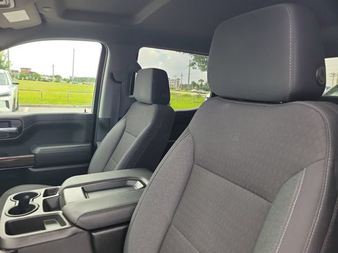 Used 2022 Chevrolet Silverado 1500 LT AWD/4WD image 17