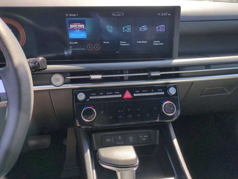 Used 2025 Hyundai Santa Cruz SEL AWD/4WD image 18