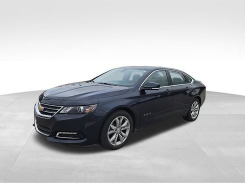 Used 2019 Chevrolet Impala LT w/ Sunroof and Spoiler Package FWD image 6