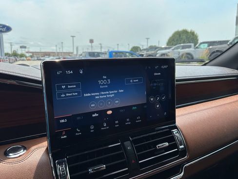 Used 2022 Lincoln Navigator L Reserve AWD/4WD image 26