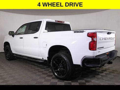 Certified 2025 Chevrolet Silverado 1500 LT Trail Boss w/ Dark Appearance Package AWD/4WD image 4
