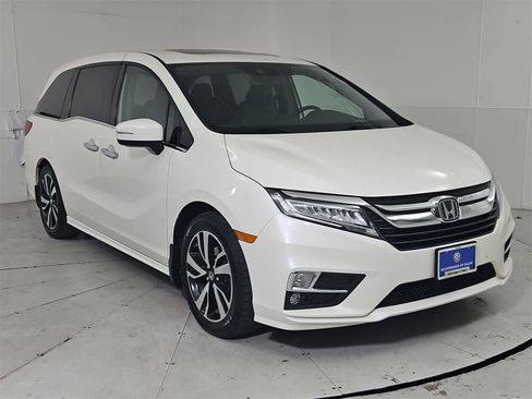 Used 2019 Honda Odyssey Elite image 8