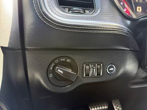 Used 2019 Dodge Charger SRT Hellcat w/ Navigation & Travel Group RWD image 18