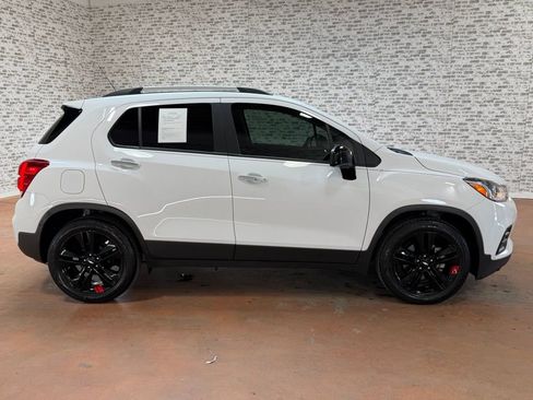 Used 2018 Chevrolet Trax LT w/ Redline Edition image 6