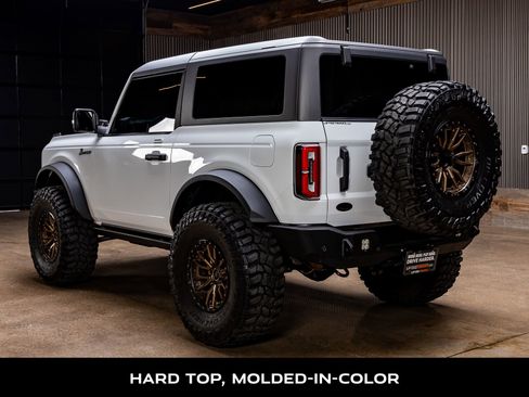 Used 2023 Ford Bronco Badlands w/ Sasquatch Package image 6