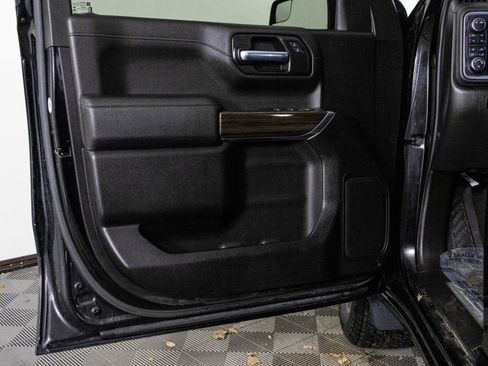 Used 2021 Chevrolet Silverado 1500 RST image 31