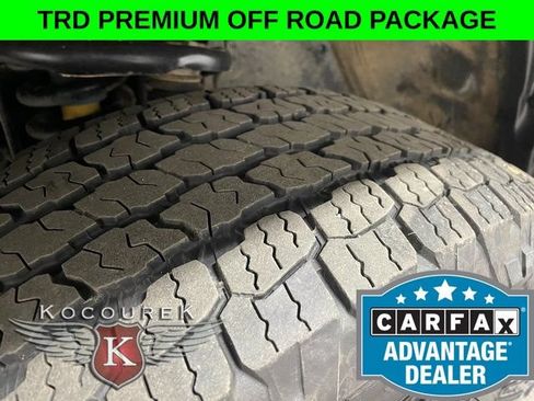 Used 2023 Toyota Tacoma TRD Off-Road w/ TRD Premium Off Road Package AWD/4WD image 8