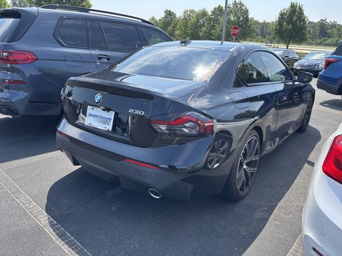 Used 2023 BMW 230i Coupe w/ Convenience Package RWD image 21